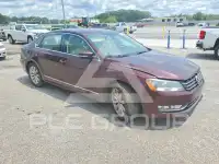 2013 Volkswagen Passat photo