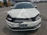 2013 Volkswagen Passat photo