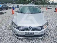 2013 Volkswagen Passat фото