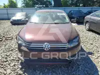 2013 Volkswagen Passat photo