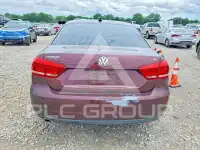 2013 Volkswagen Passat фото