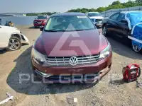 2013 Volkswagen Passat photo