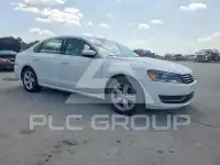 2013 Volkswagen Passat photo