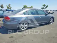 2013 Volkswagen Passat фото