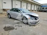 2013 Volkswagen Passat фото