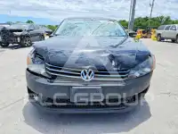 2013 Volkswagen Passat photo