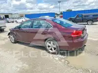 2013 Volkswagen Passat photo