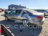 2013 Volkswagen Passat photo
