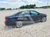 2013 Volkswagen Passat photo