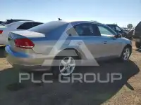 2013 Volkswagen Passat фото