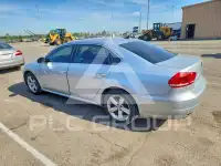2013 Volkswagen Passat фото