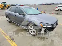 2013 Volkswagen Passat photo