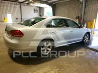 2013 Volkswagen Passat фото