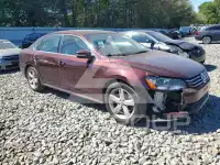 2013 Volkswagen Passat photo