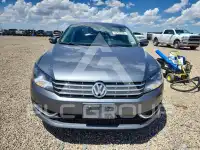 2013 Volkswagen Passat фото