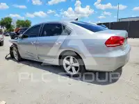 2013 Volkswagen Passat photo