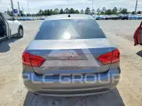 2013 Volkswagen Passat фото