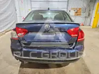 2013 Volkswagen Passat photo