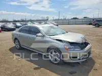 2013 Volkswagen Passat photo