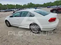 2013 Volkswagen Passat photo