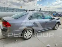 2013 Volkswagen Passat photo