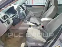 2013 Volkswagen Passat photo