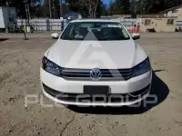 2013 Volkswagen Passat photo