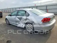 2013 Volkswagen Passat photo
