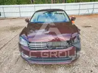 2013 Volkswagen Passat photo