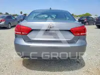 2013 Volkswagen Passat photo