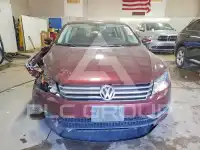 2013 Volkswagen Passat photo