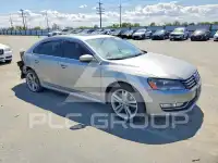 2013 Volkswagen Passat фото