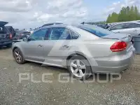 2013 Volkswagen Passat фото