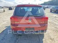 2013 Volkswagen Tiguan photo