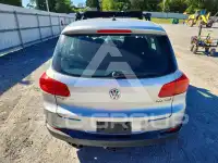 2013 Volkswagen Tiguan фото