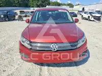 2013 Volkswagen Tiguan photo