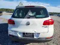 2013 Volkswagen Tiguan photo