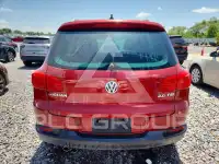 2013 Volkswagen Tiguan photo