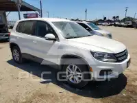 2013 Volkswagen Tiguan photo