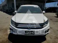2013 Volkswagen Tiguan photo