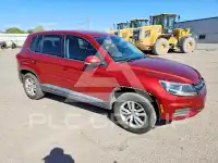 2013 Volkswagen Tiguan photo