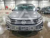 2013 Volkswagen Tiguan photo
