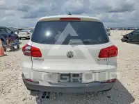 2013 Volkswagen Tiguan photo