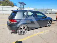 2013 Volkswagen GTI photo