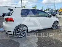 2013 Volkswagen GTI photo