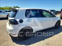 2013 Volkswagen GTI фото
