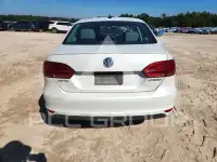 2013 Volkswagen Jetta photo