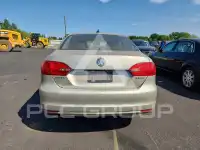 2013 Volkswagen Jetta photo