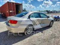 2013 Volkswagen Jetta photo