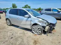2013 Volkswagen GOLF photo